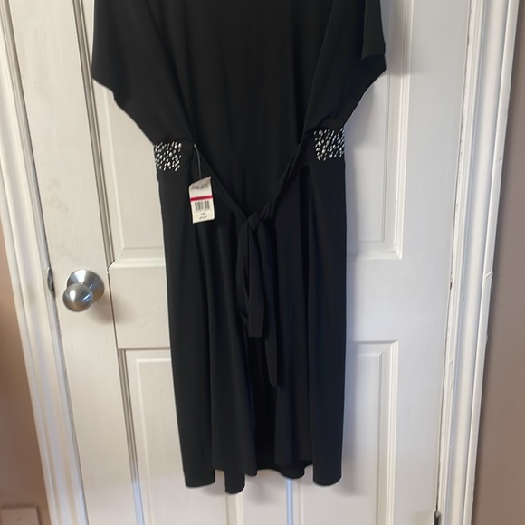 Bisou Bisou black cross front plus size dress NWT women’s size 22 - Picture 6 of 11